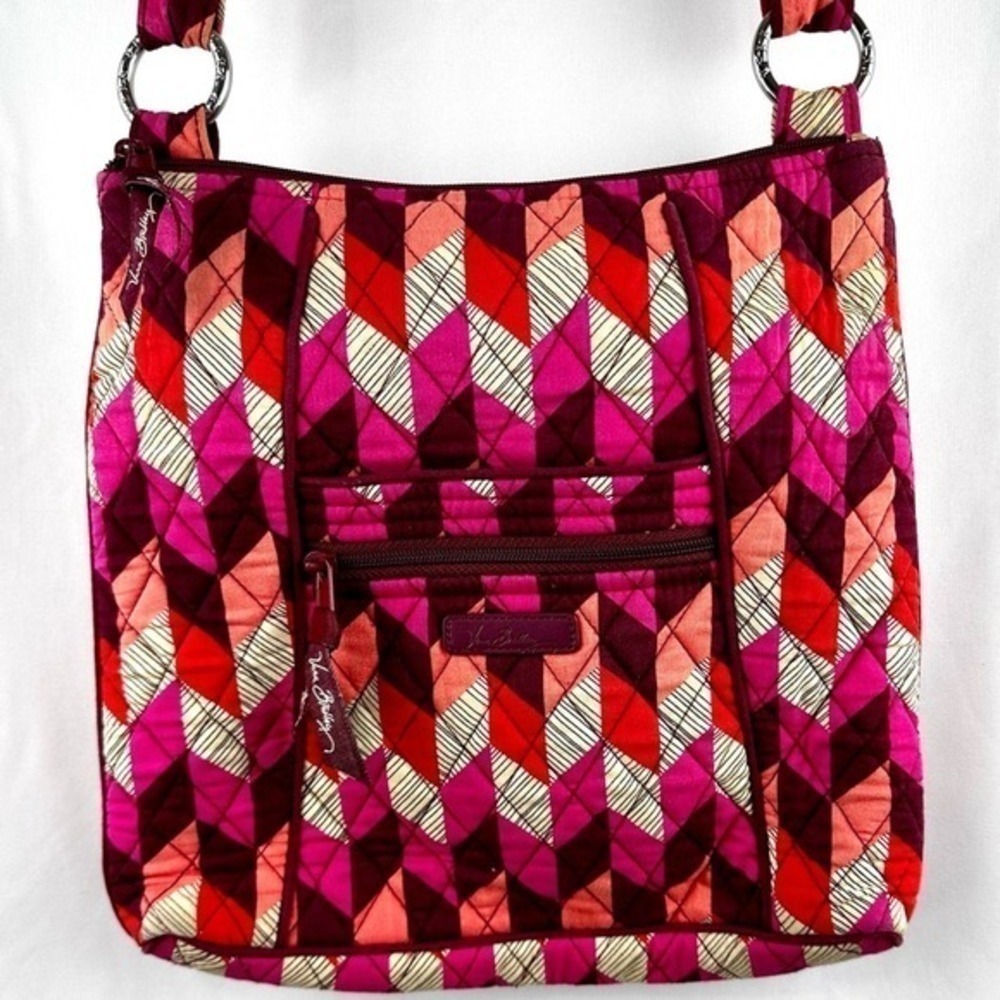 Vera‎ Bradley Hipster Bohemian Chevron Adjustable Strap Crossbody Bag Purse Pink